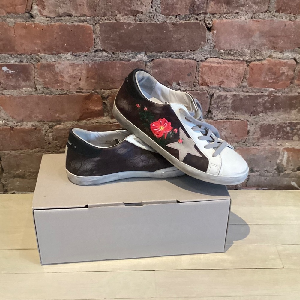 GOLDEN GOOSE SNEAKERS